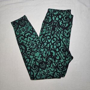 New York & Company Black and Green Abstract Leggings